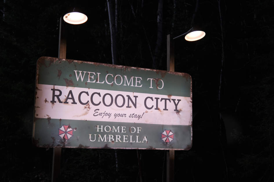 Resident evil welcome to raccoon city cast
